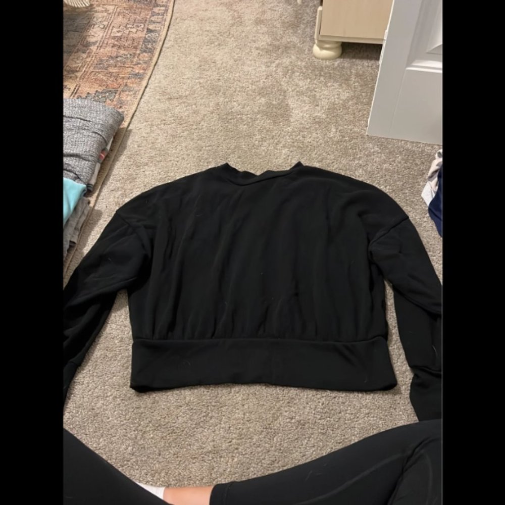 Black Sweatshirt